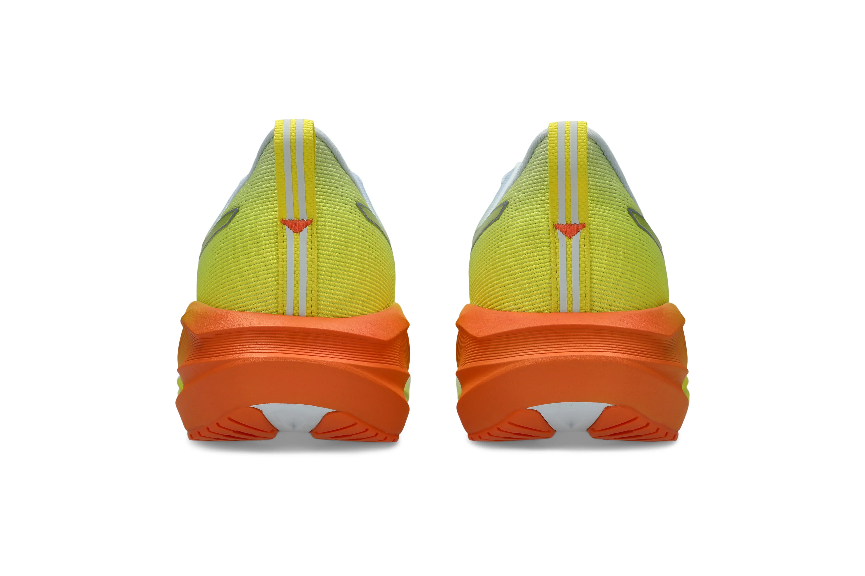 M Asics Novablast 5 - Image 22