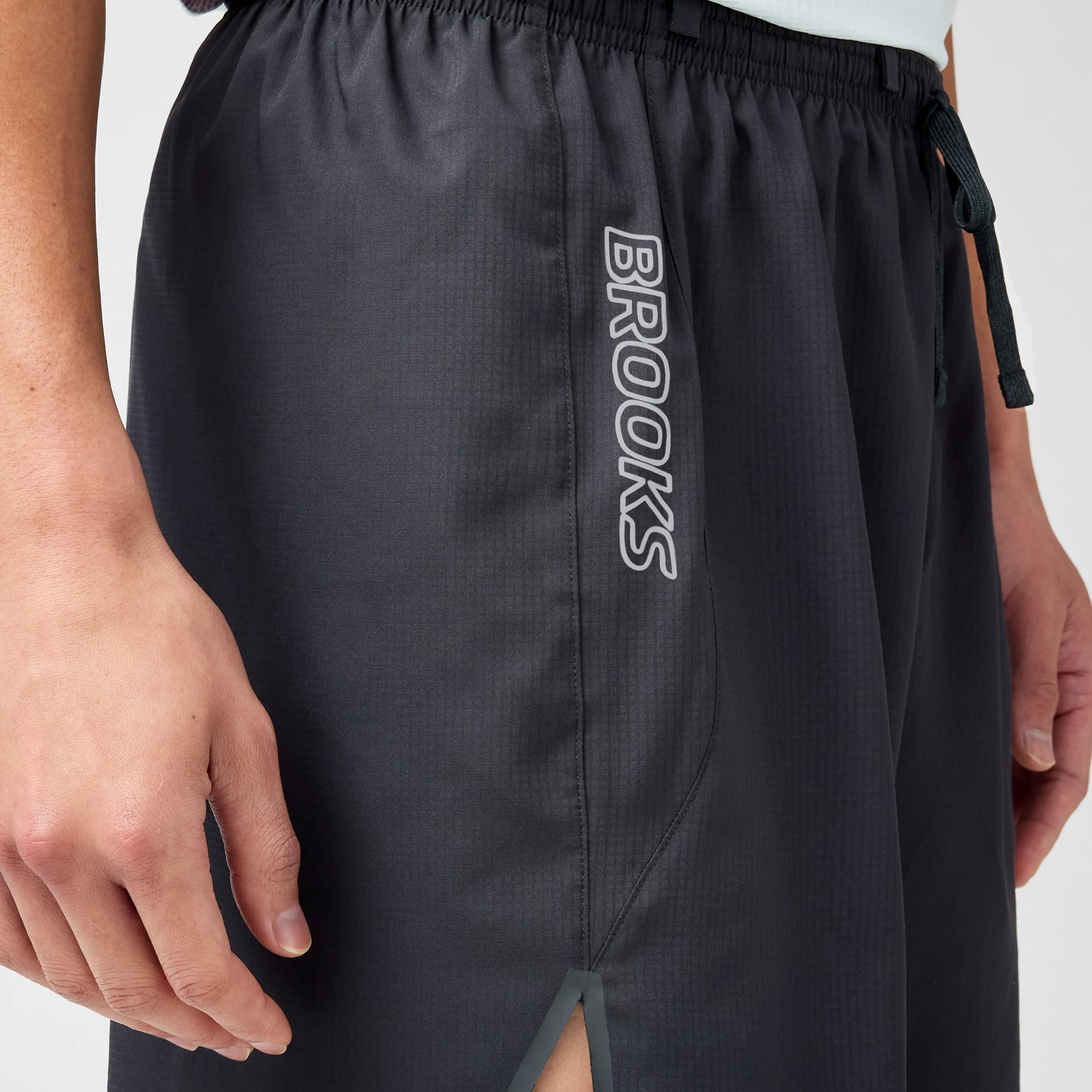 M Brooks Cascadia Short - Image 4