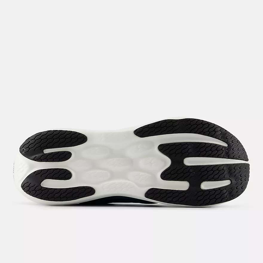 M New Balance 1080v15 - Image 10