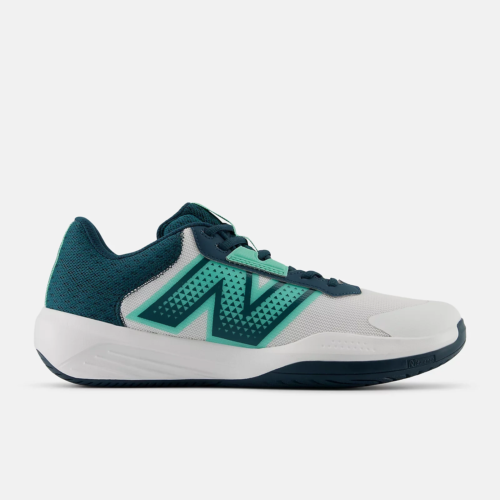 M New Balance 696v6 - Image 6