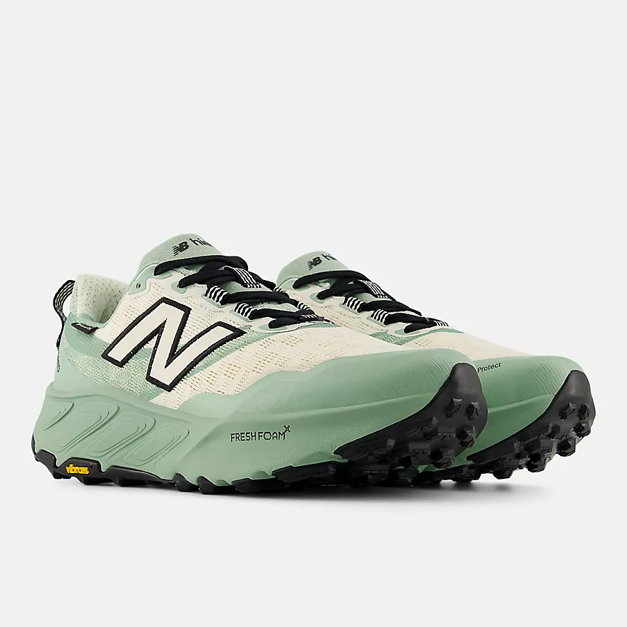 M New Balance Hierro GTX v9 - Image 2