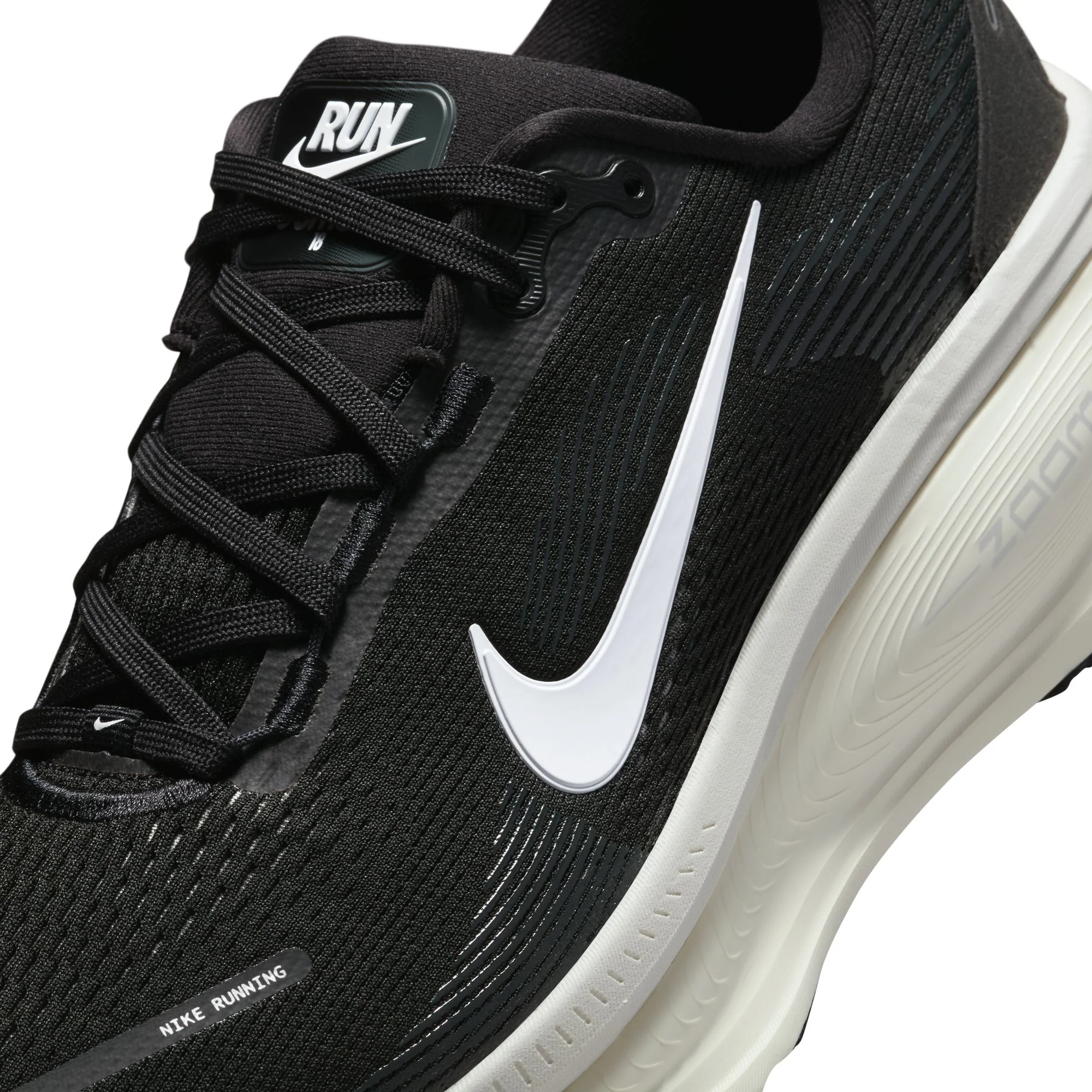 M Nike Vomero 18 - Image 13