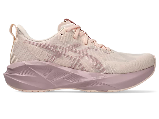 W Asics Novablast 5 - Image 14