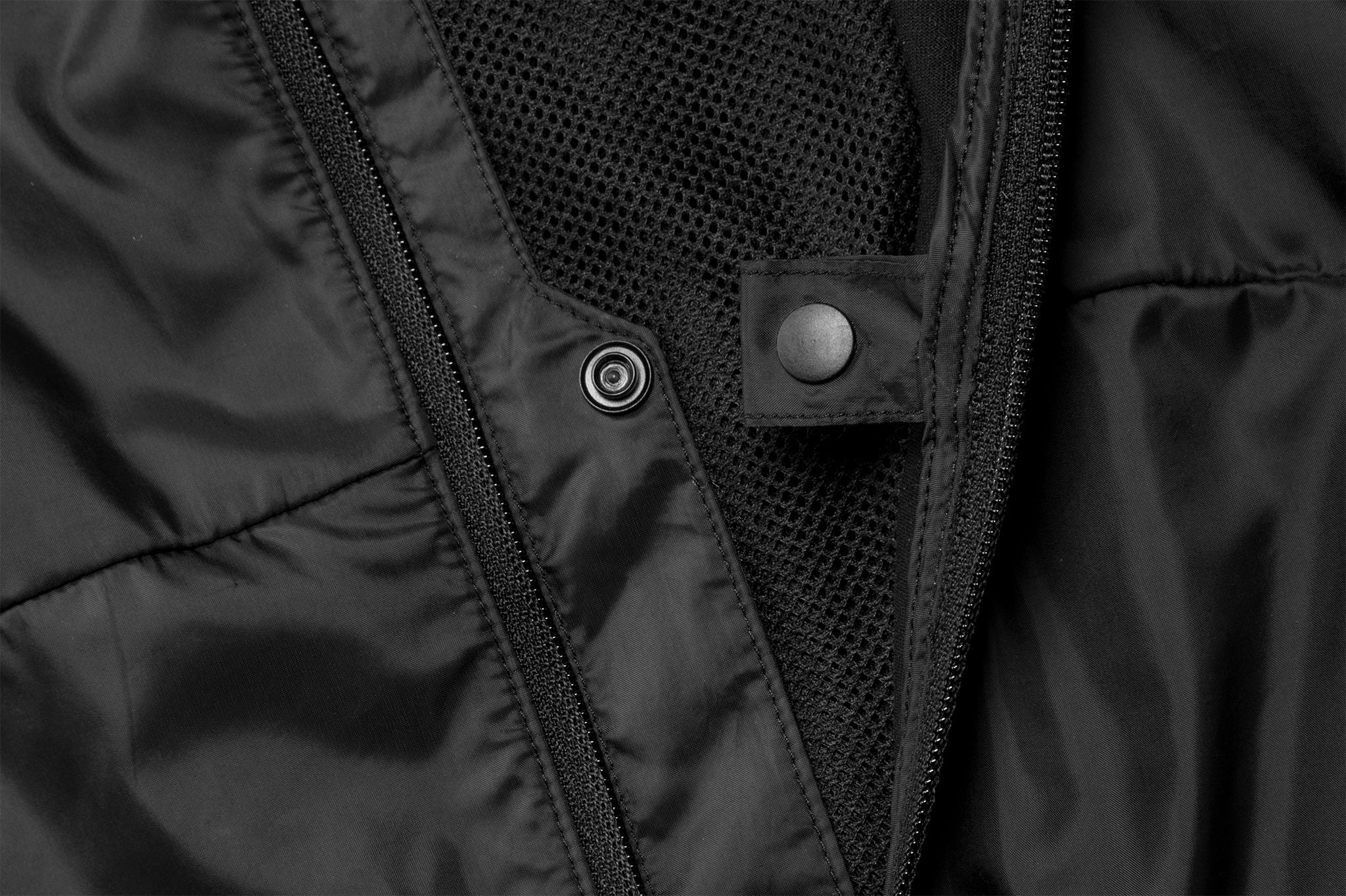 W Brooks Fusion Hybrid Jacket - Image 4