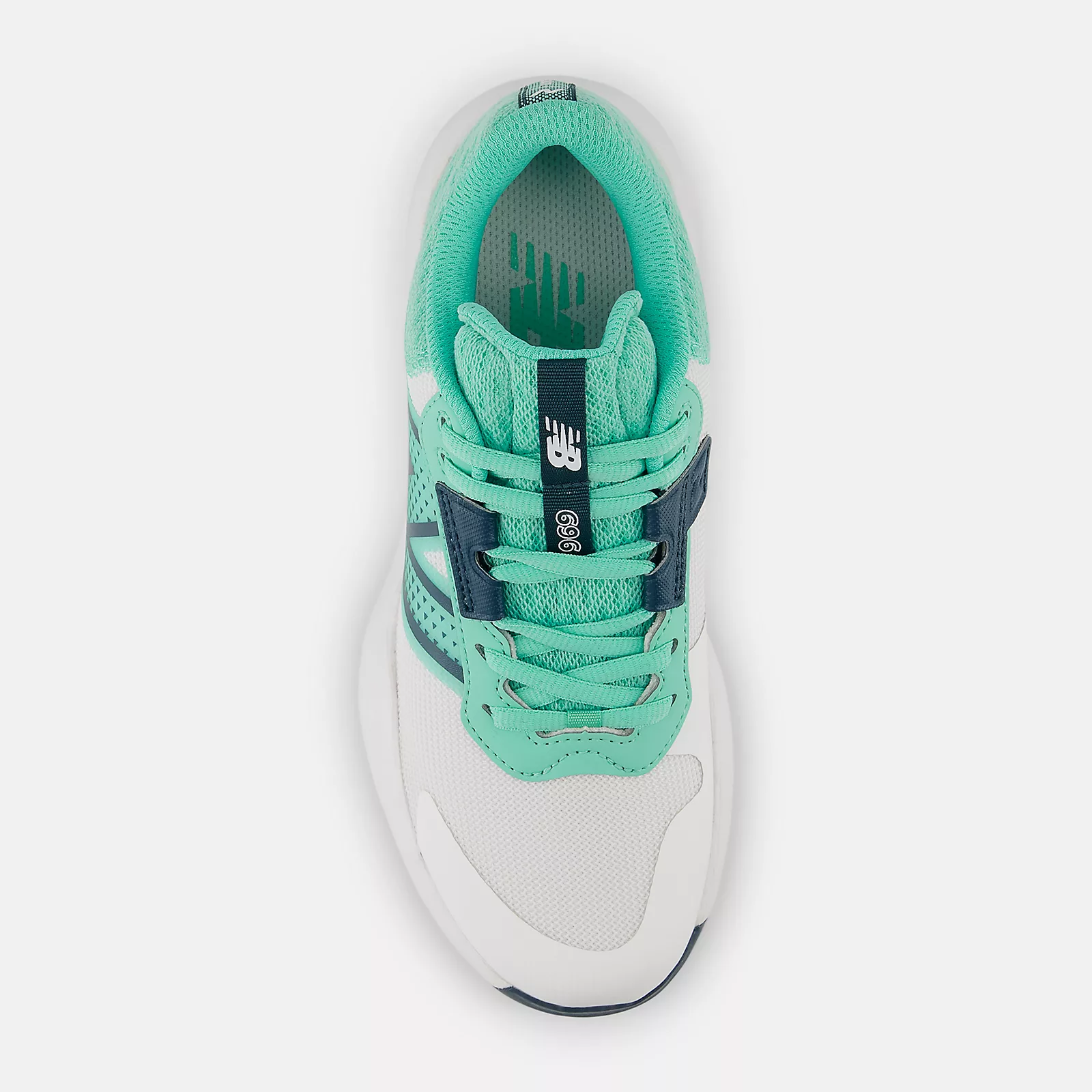 W New Balance 696v6 - Image 8