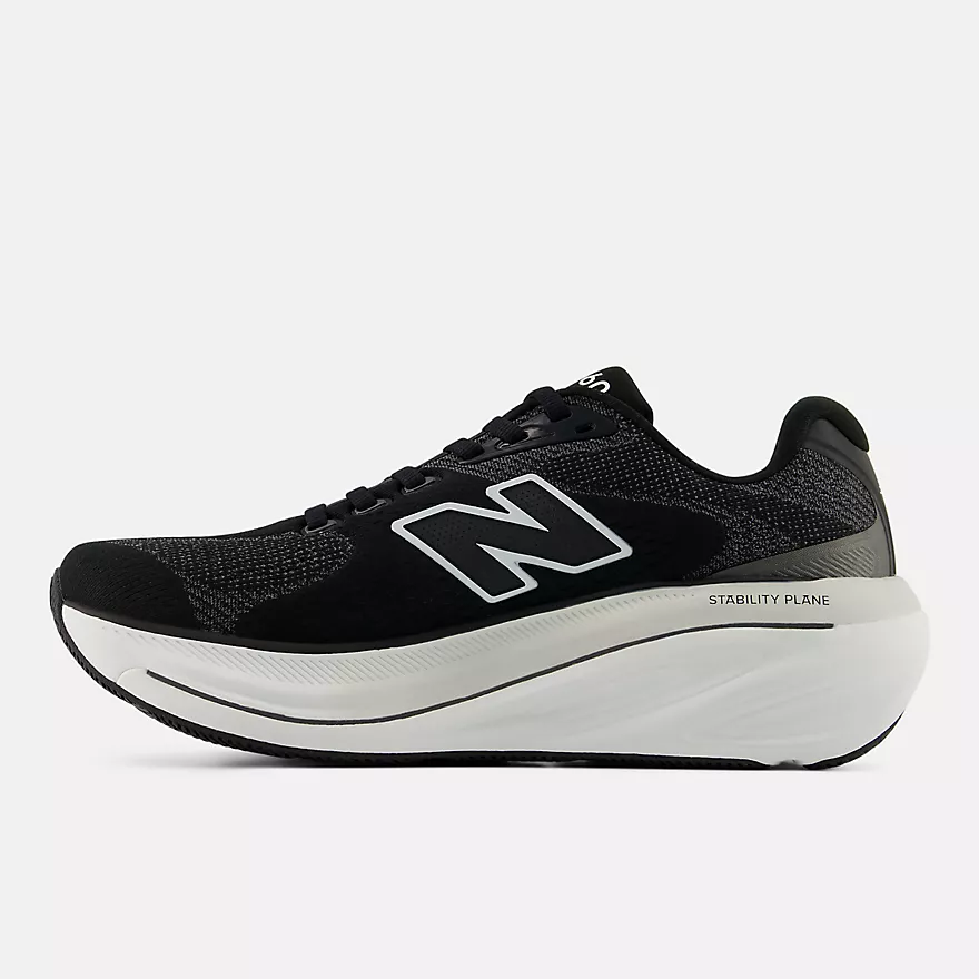 W New Balance 860v15 - Image 7