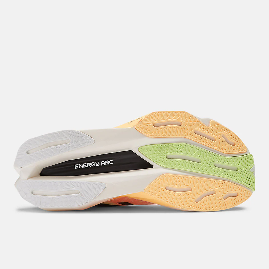 W New Balance FuelCell SuperComp Elite v4 - Image 6