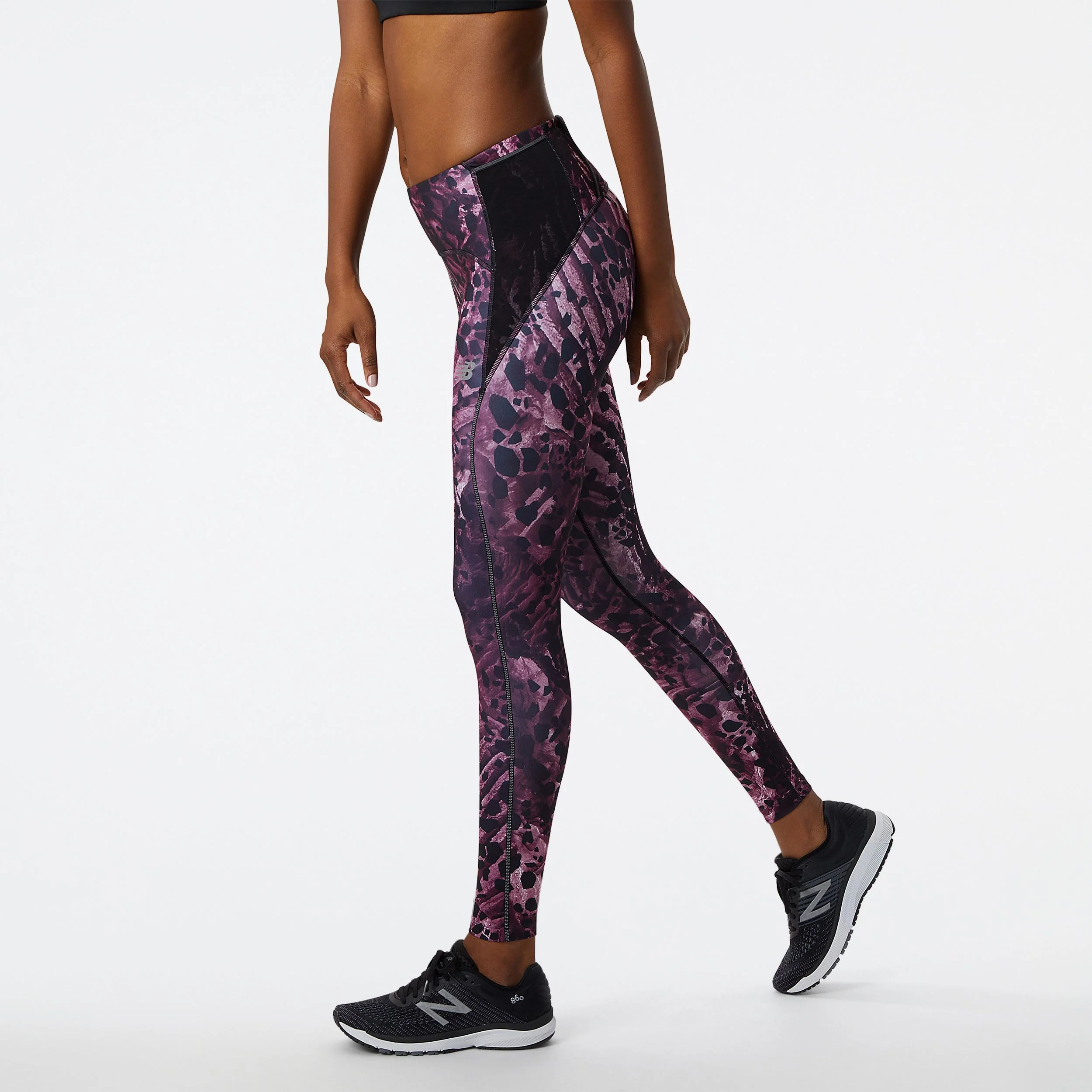 W New Balance Printed Impact Run Tight - Image 7