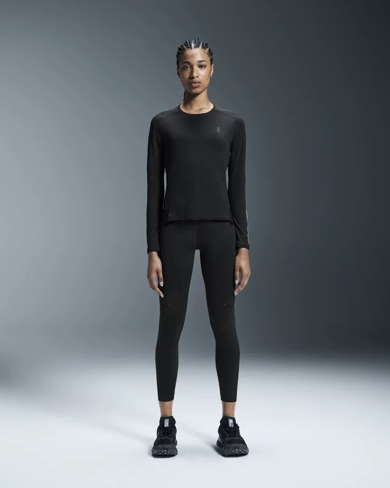 W ON Performance Long-T - Image 5
