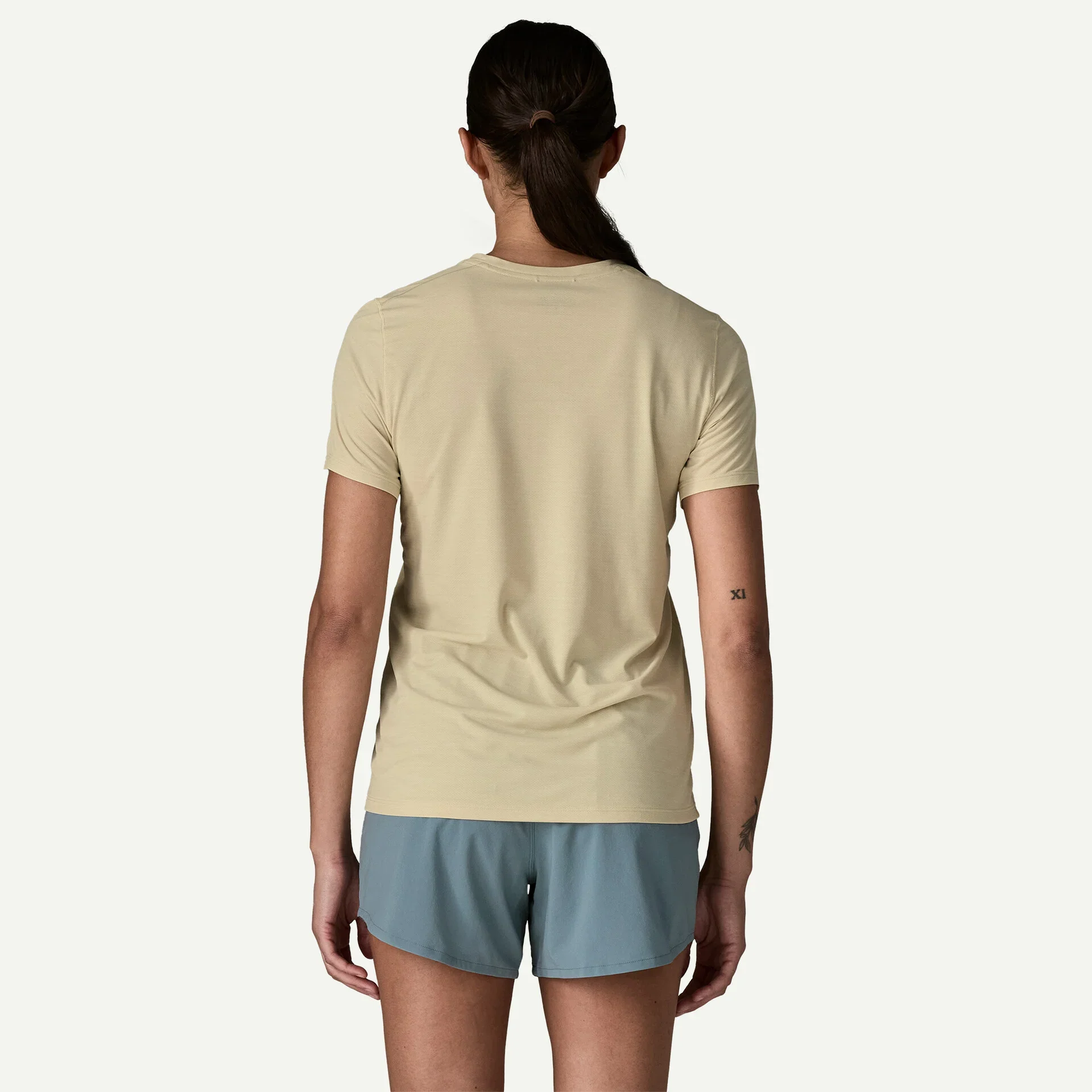 W Patagonia Cap Cool Ultra Shirt - Image 3