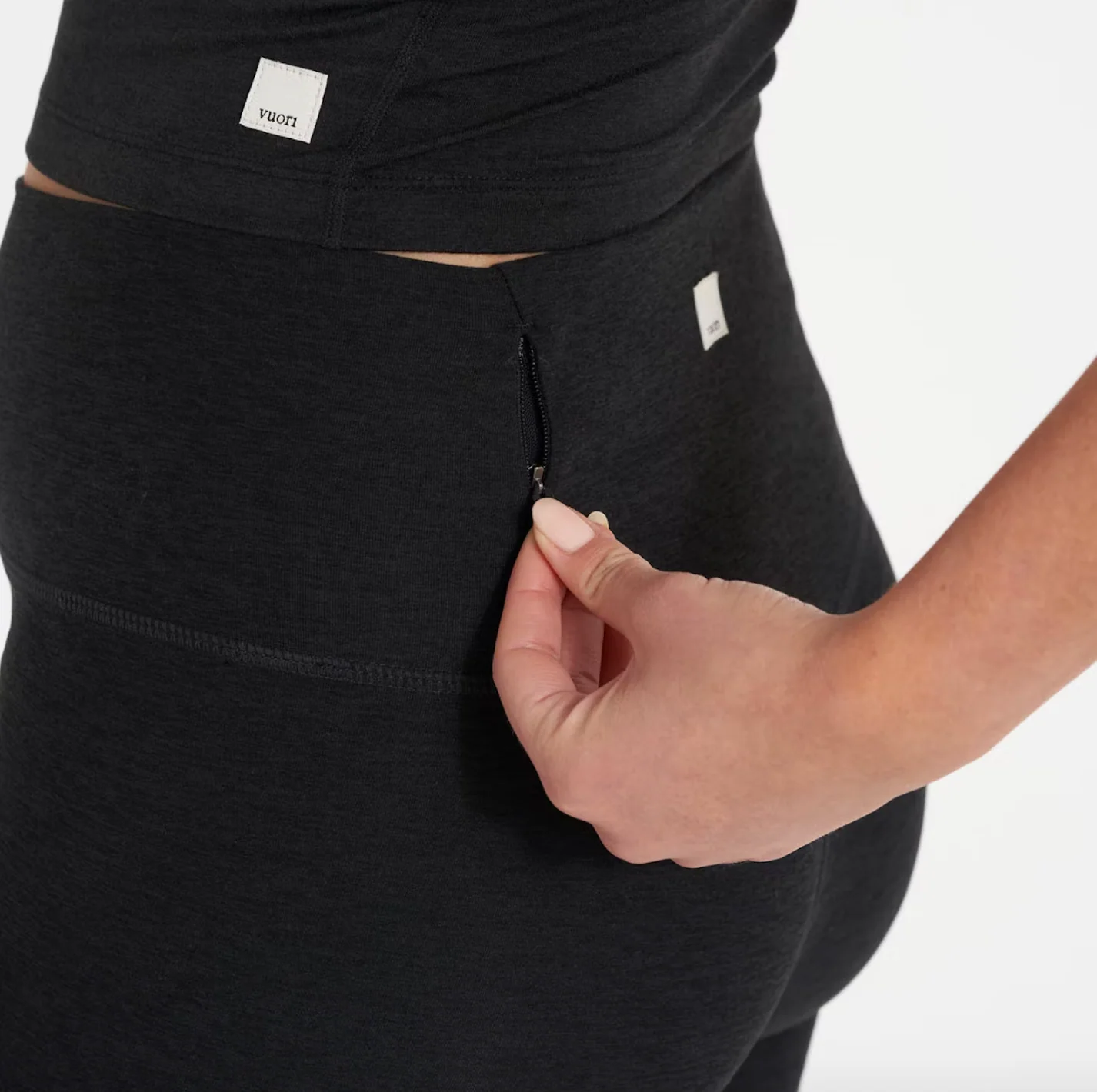 W Vuori Clean Elevation Shorty - Image 4